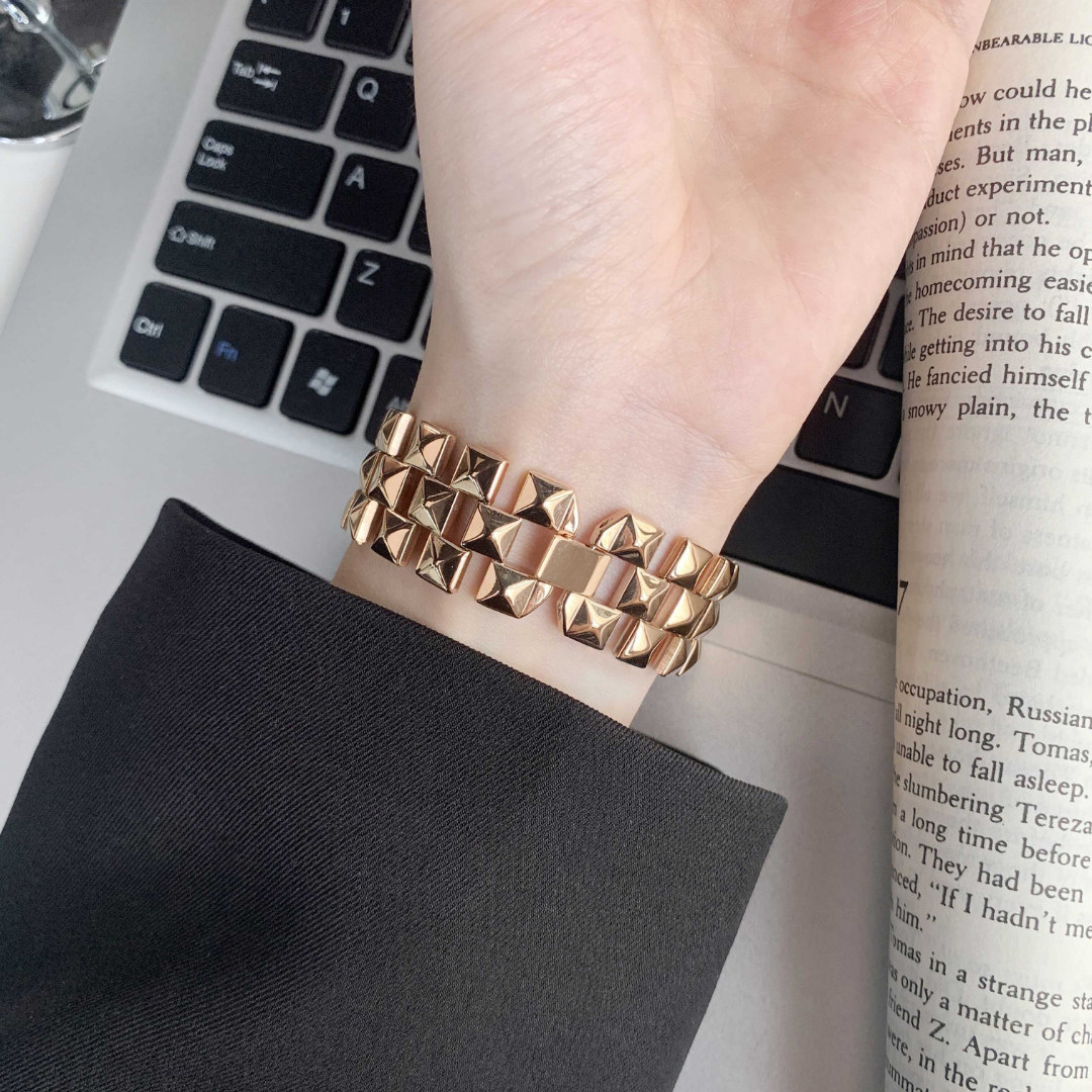 No more basic vibes. Step up your babe game with our premium Babe Bands to elevate your style.    Upgrade your Apple Watch with our Premium Stainless Steel 3D Checkered Apple Watch Band.  Indulge in the luxury look and feel of our Apple Watch band, crafted from high-quality stainless steel in a punky checkered style with a beautiful raised geometric detail.