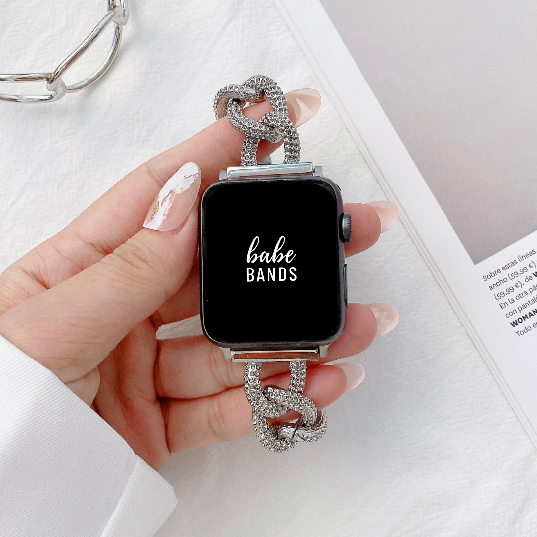 No more basic vibes. Step up your babe game with our premium Babe Bands to elevate your style.    Upgrade your Apple Watch with our Premium Crystal Stainless Steel Chunky Chain Apple Watch Band.  Indulge in the luxury look and feel of our Apple Watch band, crafted from high-quality stainless steel in an elegant chunky chain style with a textured faux diamond finish for added style. 